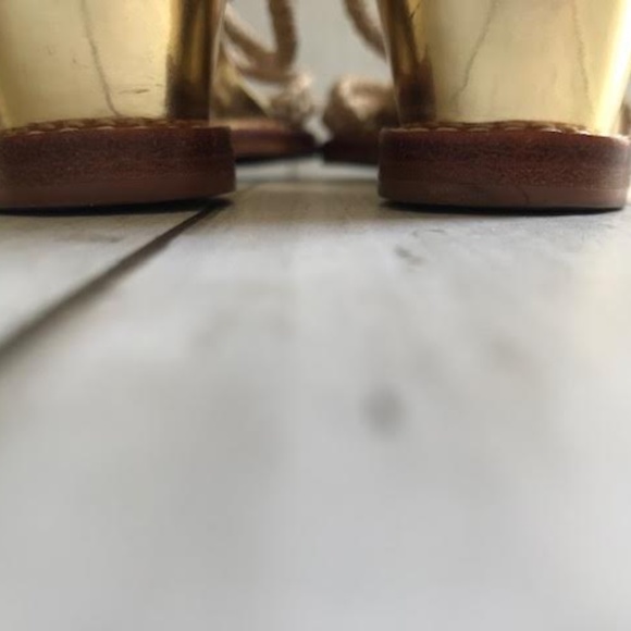 COLE HAAN GOLD ANKLE WEDGE SZ. 8B - Picture 9 of 11